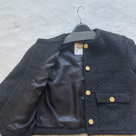 Abercrombie Tweed Crop Jacket XS – Black w/ Gold Button Detail - Picture 5 of 5